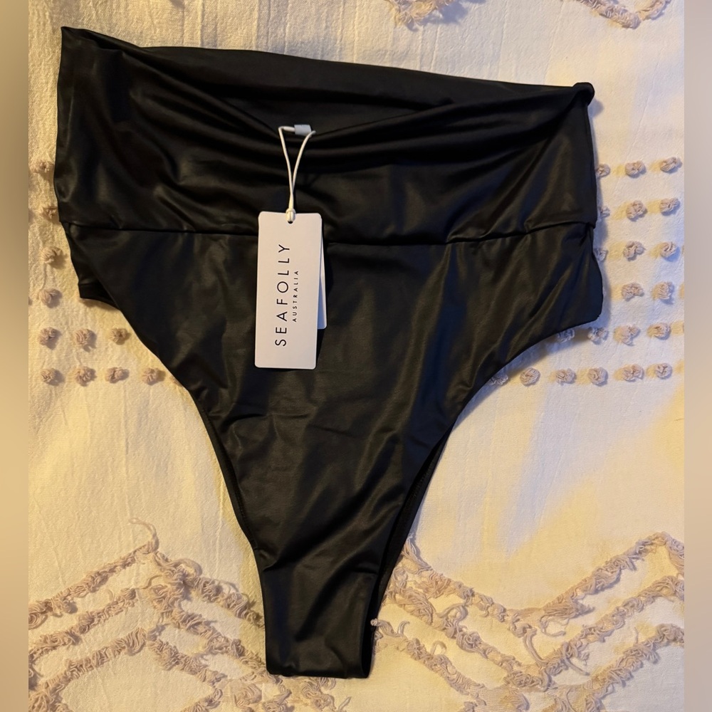 Seafolly Women's Hi Rise cheeky Bikini Bottom in Black